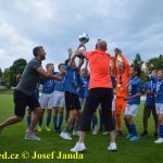 VIDEO: Žáci Táborska oslavili titul! Petřín je o pohár nepřipravil