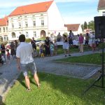 Umění má vyvolat emoci, říká autor soch koní, které zdobí volyňské náměstí