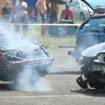 Řev motorů a řinčení plechů. Destrukční derby na letišti ovládli Strakoničtí