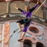 Slacklineři ovládnou Krumlov. Předvedou umění v oblacích