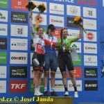 Společné mistrovství ČR a SR v silniční cyklistice odstartovalo časovkou v Kovářově