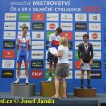 Společné mistrovství ČR a SR v silniční cyklistice odstartovalo časovkou v Kovářově