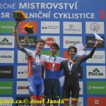 Společné mistrovství ČR a SR v silniční cyklistice odstartovalo časovkou v Kovářově