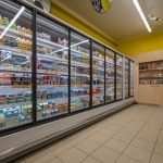 V Krumlově se dnes zákazníkům otevřel první obchod umožňující noční nákupy