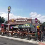 V Jindřichově Hradci se otevřel McDonald’s. Nabízí šedesát pracovních míst a jíst se tu dá i zdravě