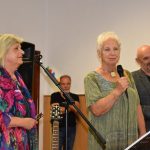 Otevřela se výstava Vožice očima malířky a fotografa