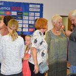 Otevřela se výstava Vožice očima malířky a fotografa