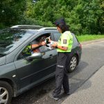 Policejní akce odhalila za volantem ženu bez řidičského průkazu. V autě vezla tři děti a psa