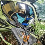 Řidič fiatu narazil u Lašovic do stromu. Pro spolujezdce přiletěl vrtulník