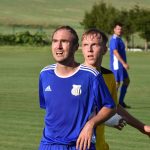 Dresy vyfasovali i žáci, kteří se přišli na zápas podívat