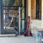 Oprava budějovické nádražní budovy se o desítky milionů prodražila. První část se otevře za půl roku