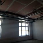 Oprava budějovické nádražní budovy se o desítky milionů prodražila. První část se otevře za půl roku
