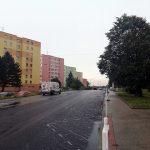Oprava první části páteřní silnice na Vajgaře je u konce. Přibyde 23 nových míst pro parkování