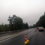 Řidiči u Třeboně se musí obrnit trpělivostí. Dopravu na opravované silnici řídí semafory, tvoří se kolony