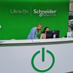 Pro mladé a schopné lidi nabízíme kariérní posun v rámci celého světa, říká HR manažerka Schneider Electric