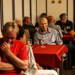Parta kamarádů z Okresního stavebního podniku ve Strakonicích se schází dodnes