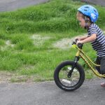 V Milevsku otevřeli pumptrackovou dráhu exhibicí známých bikerů