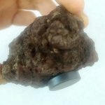 Spadl v Blatné meteorit? Nálezce hledá názory odborníků