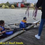 Táborské posádky zvítězily na domácích závodech ve veslování šestnáctkrát