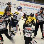 Motor doma smázl šesti góly Litvínov a dál se vyhřívá na čele extraligy