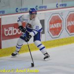 Vítězný vstup do sezony! Kohouti si poradili s pražskou Kobrou