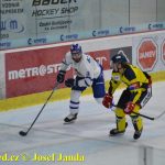 Vítězný vstup do sezony! Kohouti si poradili s pražskou Kobrou