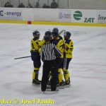 Vítězný vstup do sezony! Kohouti si poradili s pražskou Kobrou