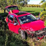 Vážná nehoda na Nové Hospodě. Zraněné vyprošťovali hasiči