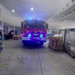 V táborské firmě hořel drtič plastu. Hasiči evakuovali sedm lidí