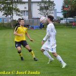 Rozhodčí nestačil tahat žluté karty! O výhře Dražic nad Milevskem rozhodl jediný gól