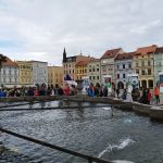 Tisíc lidí přišlo vyjádřit svoji nespokojenost na náměstí Přemysla Otakara