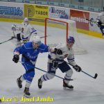 VIDEO: Kohouti otočili dvoubrankové manko a potěšili diváky další vítěznou lodičkou