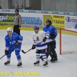 VIDEO: Kohouti otočili dvoubrankové manko a potěšili diváky další vítěznou lodičkou