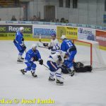 VIDEO: Kohouti otočili dvoubrankové manko a potěšili diváky další vítěznou lodičkou