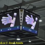 VIDEO: Kohouti otočili dvoubrankové manko a potěšili diváky další vítěznou lodičkou