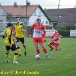 Dražice třetí výhru v řadě nedotáhly. Semice srovnaly v závěru z penalty