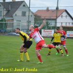 Dražice třetí výhru v řadě nedotáhly. Semice srovnaly v závěru z penalty