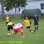 Dražice třetí výhru v řadě nedotáhly. Semice srovnaly v závěru z penalty