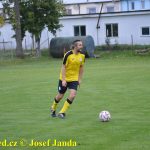 Dražice třetí výhru v řadě nedotáhly. Semice srovnaly v závěru z penalty