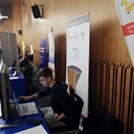 Burzu v Jindřichově Hradci si nenechalo ujít 55 škol, pět firem a víc než tisícovka studentů