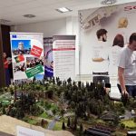 Burzu v Jindřichově Hradci si nenechalo ujít 55 škol, pět firem a víc než tisícovka studentů