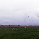 Na hradeckém letišti v sobotu odpoledne drakiádu neodpískali, i když pršelo