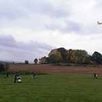 Na hradeckém letišti v sobotu odpoledne drakiádu neodpískali, i když pršelo