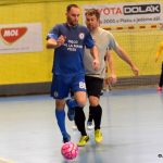 Ve šlágru slavili Delfíni, Radek Šitner pomohl Chelsea hattrickem