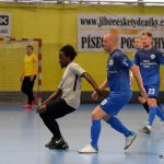 Ve šlágru slavili Delfíni, Radek Šitner pomohl Chelsea hattrickem