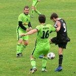 Duel Podolí a Božetic místo gólů přinesl bitku a červené karty