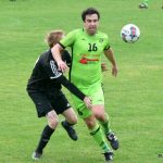 Duel Podolí a Božetic místo gólů přinesl bitku a červené karty