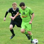 Duel Podolí a Božetic místo gólů přinesl bitku a červené karty