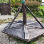 Hřiště nad Suchanovým rybníkem v Milevsku čeká na údržbu. Asi už dlouho