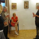 Irena Budweiserová ukončí výstavu svých mozaikových obrazů v Rudolfově koncertem